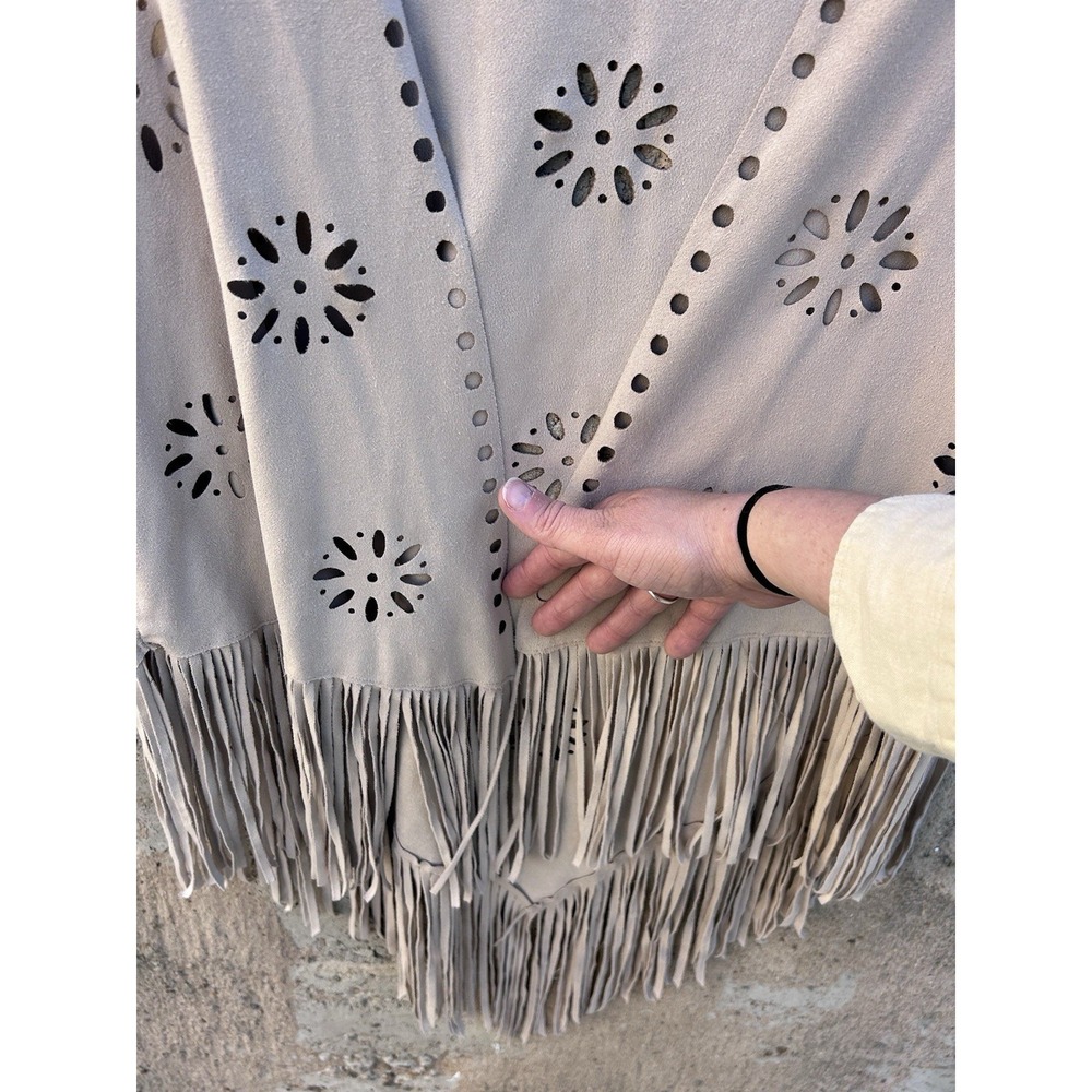 Western Fringe Vest Rockabilly Ariat Rodeo Floral Sierra Ferrell Festival Sz M - Picture 3 of 7